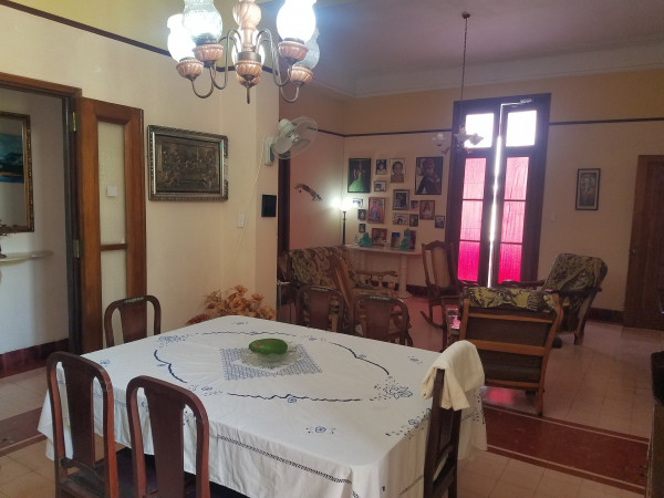 Hostal Corazón del Vedado terraza con vista al mar