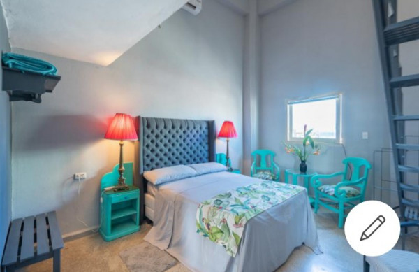 Casa Artistas VANITY  room