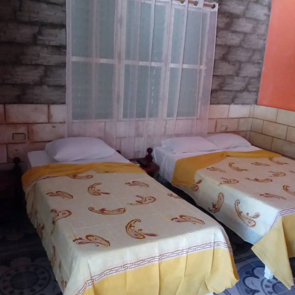 Hostal Ronel & Gaby.   INTERNATIONAL DIVING.